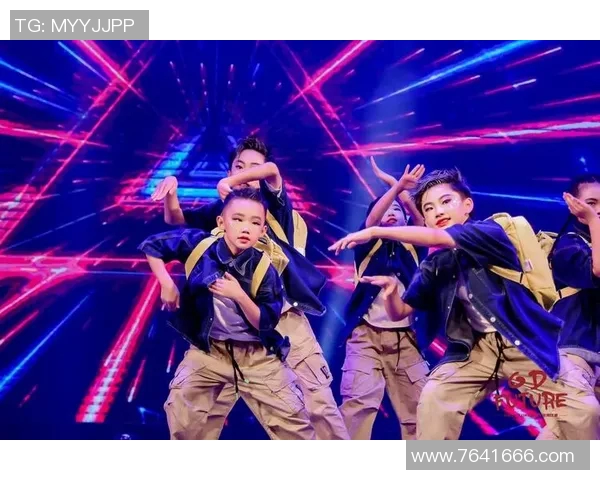 重庆街舞队快攻战术解析：街舞热潮中的创新与挑战