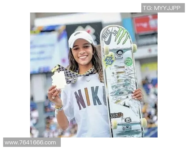 武汉滑板队荣登全国滑板速度排行榜第十名展现青春活力与竞技精神 武汉滑板队荣登全国滑板速度排行榜第十名展现青春活力与竞技精神