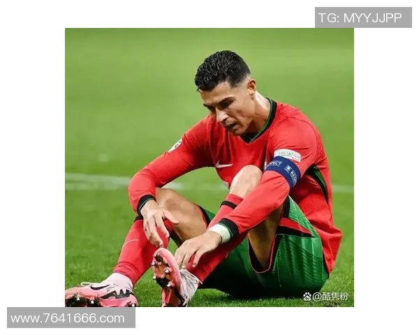 超越身高限制的足球传奇2米多足球明星的辉煌与挑战 超越身高限制的足球传奇2米多足球明星的辉煌与挑战