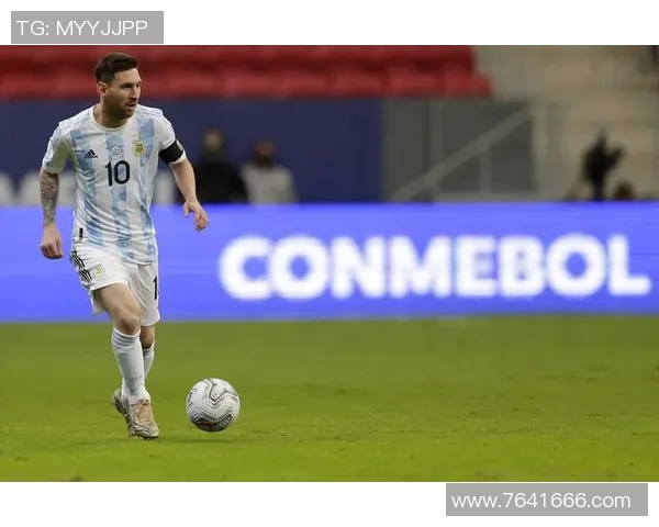 足球明星齐心协力保护梅西共同捍卫足球巨星的荣耀与安全 足球明星齐心协力保护梅西共同捍卫足球巨星的荣耀与安全